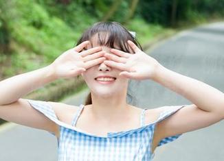 BoLoli菠萝社 – 不过是个花嫁，柳侑绮怼脸冲说你还不快下载？