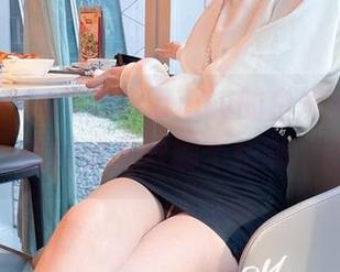 微密圈 – Callmecandy的白嫩小腿在线合集，就问你喜欢哪个跟哪个比？！