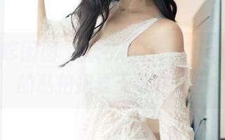Feilin嗲囡囡 – 泳衣组合：Cheryl青树的私拍把夏天穿在身上