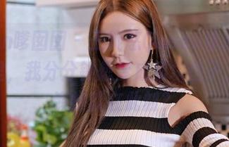 Feilin嗲囡囡 – 王婉悠Queen体操服的资源里，我分分钟想变成那块垫子，人生巅峰就在此刻？