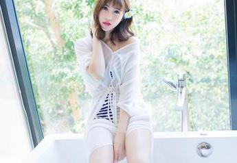 IMiss爱蜜社 – 在线写真打卡，黄歆苑的迷人修女时光