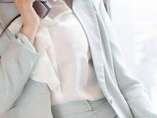MiStar魅妍社 – 套图里的FoxYini孟狐狸，任性地玩弄无圣光和丝袜，这波操作绝了。
