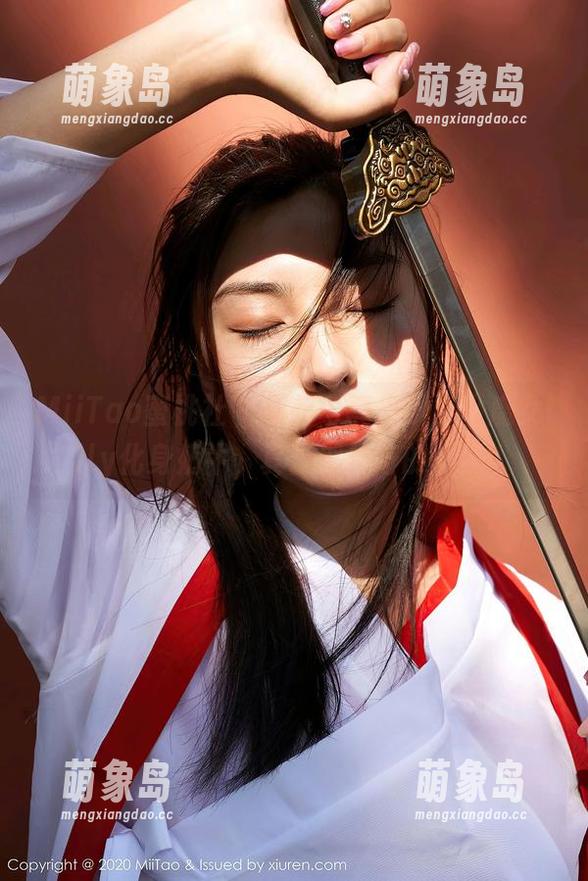 MiiTao蜜桃社 - 最新写真来了，小魔女lily化身奶牛，真是够神奇的搭配。
