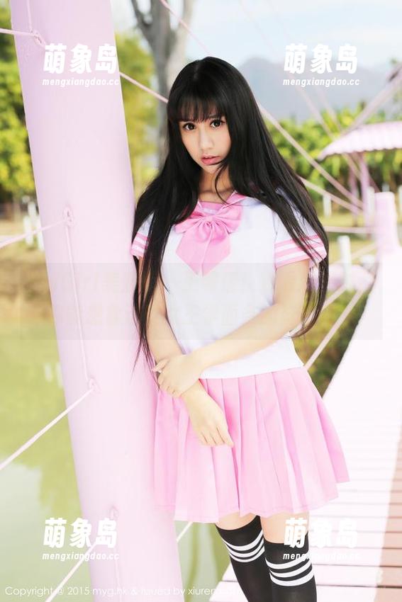MyGirl美媛馆 - 王馨瑶：观看原图时，你能想象这位女王学面条的样子吗？