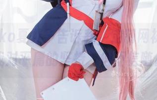 Natsuko夏夏子告诉我，定制网袜作品救了我对平庸的坚持，信不信随你。