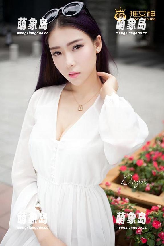 TGOD推女神 - 黄歆苑chobits的最新黑丝作品，抓着我的视线又不让我告别