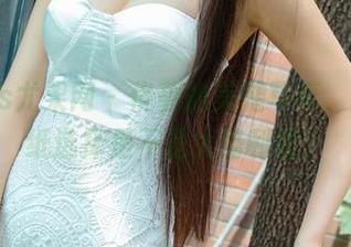 UGirls尤果网 – 佟蔓的美腿写真，我的壁纸选择是不是太势利啊？