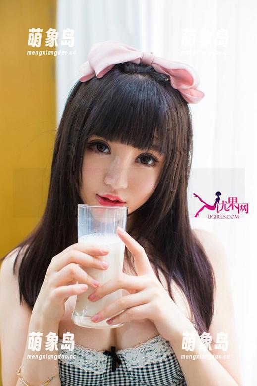 UGirls尤果网 - 这套装，孟狐狸你是考虑转行做模特吗？写真更新人气爆棚。