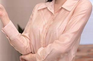 Xiuren秀人网 – 最新上线，周慕汐baby的清纯图集，下载去当清纯榜样…如果能的话。