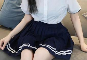 Xiuren秀人网 – 月酱儿的夏天派对：写真集分享，轻松愉悦，感受她夏季的独特氛围吧