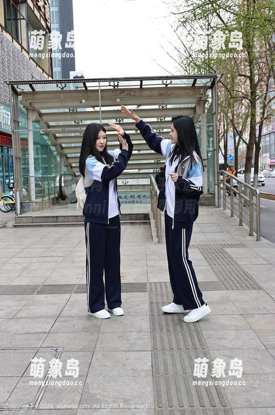 Xiuren秀人网 - 黑色似乎永远在低调处，但王馨瑶Yanni的写真原图却用它展现了另一种力量。