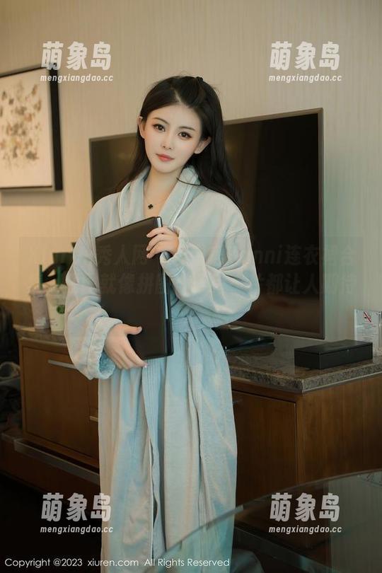 Xiuren秀人网 - 王馨瑶Yanni连衣裙合集，原图就像拼图——每一片都让人期待！