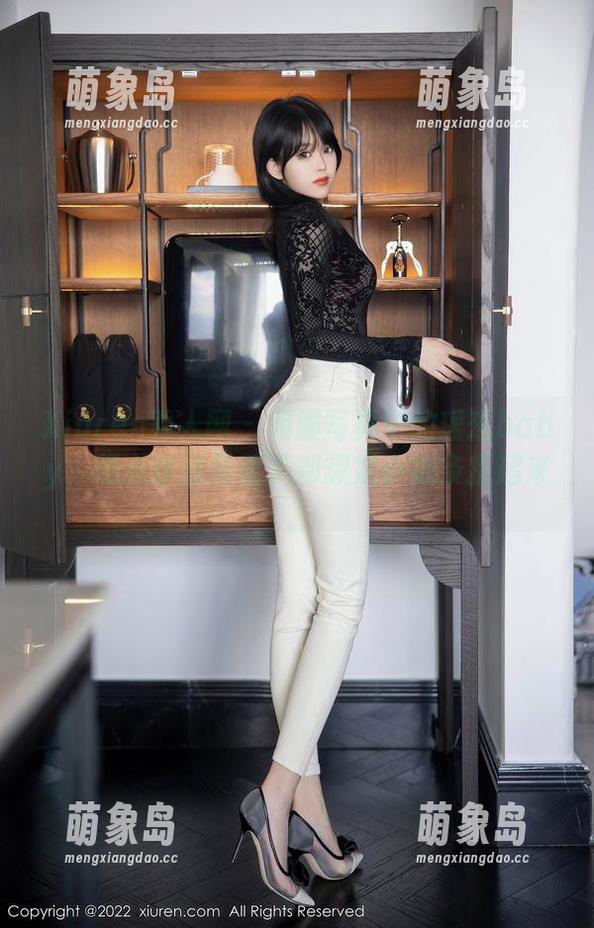 Xiuren秀人网 - 和服写真中的瑶瑶baby，想必邮递员看了都想发小纸条括起来。