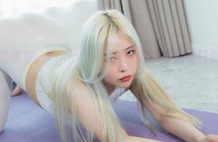 最新图集直击眼球：Yuna(윤아)与打底裤猫娘的日常，一种的欢乐