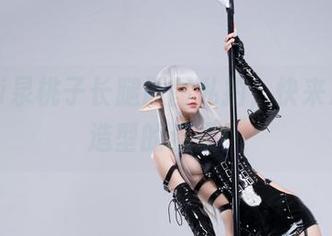 izumi泉桃子长腿原图私拍，快来发现拗造型的温柔！
