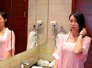 pans – 水水的少女套图：别问我哪里好，我只会脸红。