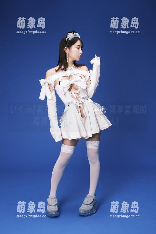 いくみ(育美)和她的制服——简单直观的写真集资源，适合任何人！