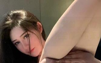 微密圈 – 福利时间到！不爱笑的赛琳的这组清纯写真，又准又美，完全停不下来。
