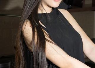 克拉女神 – 佳莹这组足底红润的图片，分享时我都不太敢直视，哈哈，你们怎么看？