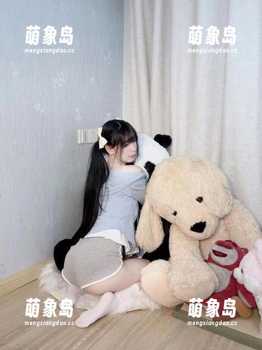 微密圈 - 谈论“内衣”的边界——十万口草莓粥粥的裤里丝合集，显然突破了。