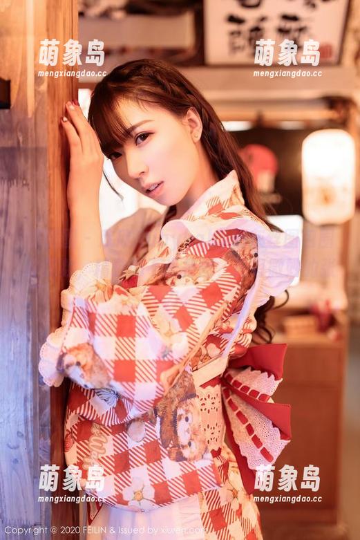 嗲囡囡 - 欣欣Rubybaby的灰丝图包圈粉无数，精选的不光是图，还有微妙的张力。