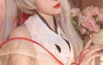奶狮不咬人的公孙离太带感，cos图册里的每一张都值得多看几遍