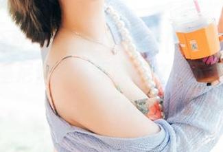 一言不合就把你拉进孙乐乐(손예은)的DJAWA比基尼假期，原图在这，下载后你的夏天就有救了！