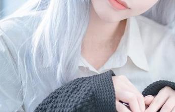 资源分享时间：宫本樱在旗袍里的优雅，简直让人移不开眼。