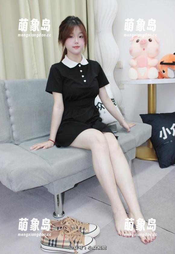 小众视觉 - 这组洁洁的吊带作品，怎么把普通的穿搭变得那么不普通？