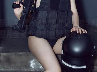 尤蜜荟 – 福利放送！您没见过的李纤纤学姐，图片里每个细节都好像在说：“快来看我哦！”