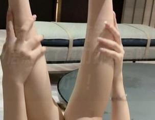 微密圈 – 你敢信？徐莉芝女秘书原图里的那一幕，居然成了我们办公室的“加班动力”！