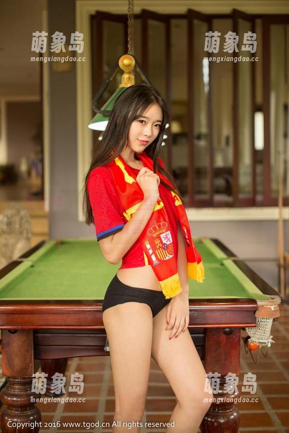 推女神 - Milk楚楚穿！礼服大展，难得的免费套图在此。