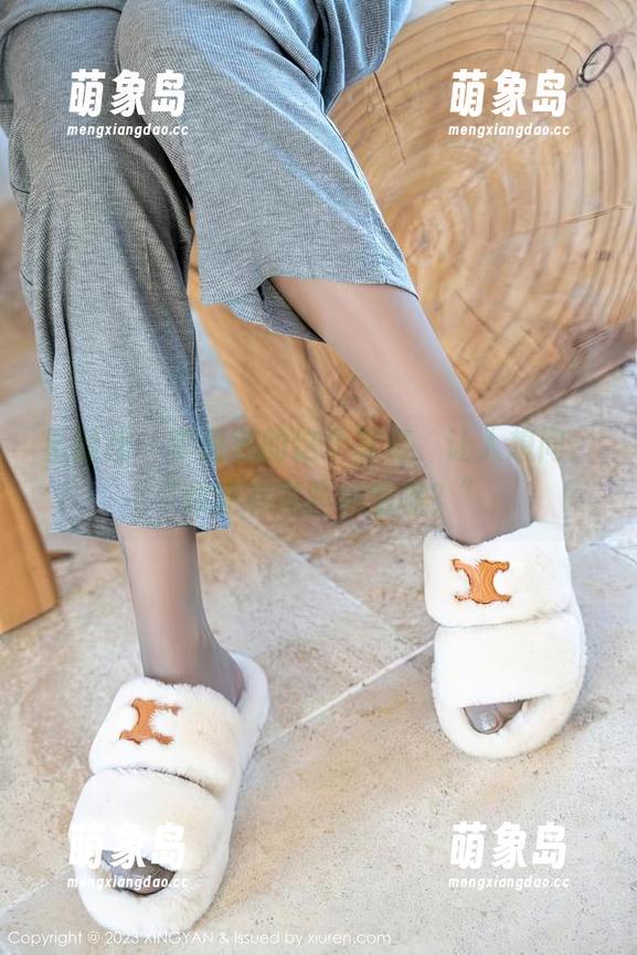 星颜社 - 李丽莎的这个写真，让人想问：“你还有哪些秘密呢？”