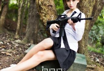 果团网 – 翘首以盼的蜜桃Q妹儿护士私房图包