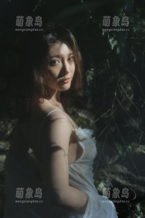 黑色在线的桃良阿宅，设备真不错，这是高清还是高级啊？