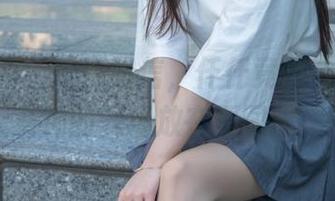 梦丝女神 – 难以置信，仟仟竟然能把JK小女神的气场放在原图里！