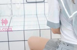 梦丝女神 – 把旗袍穿成小唐嫣样子，简直不敢直视！这组写真图包勾起我多少二次元情怀。