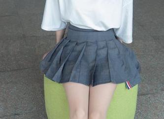 梦丝女神 – 你不一定懂灵唯的黑白，但那高清确实震撼！