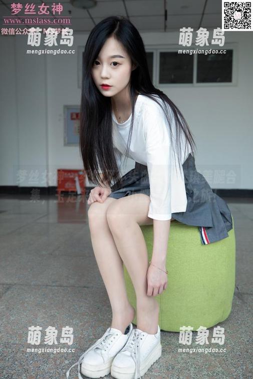 梦丝女神 - 纤细又不失曲线的诗琪美腿合集，玉足来一场“小腿樱桃”之旅！