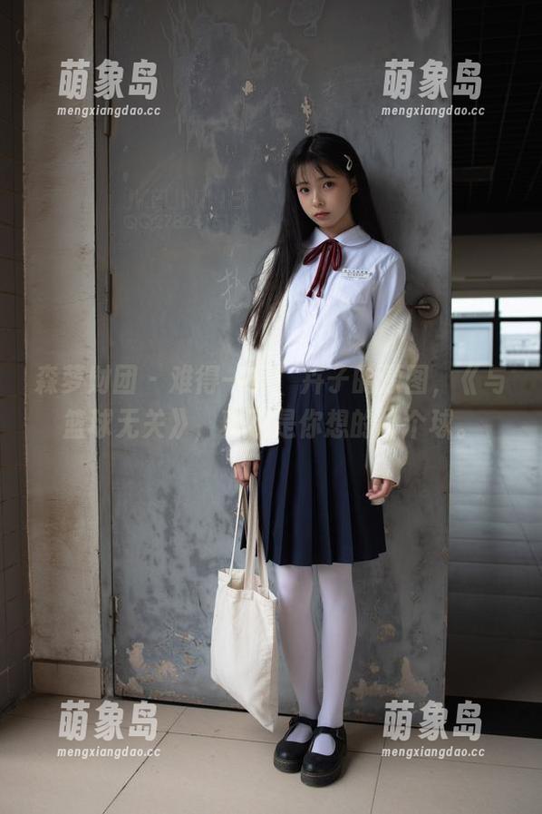 森萝财团 - 难得一见！卉子的原图，《与篮球无关》，真不是你想的那个球。