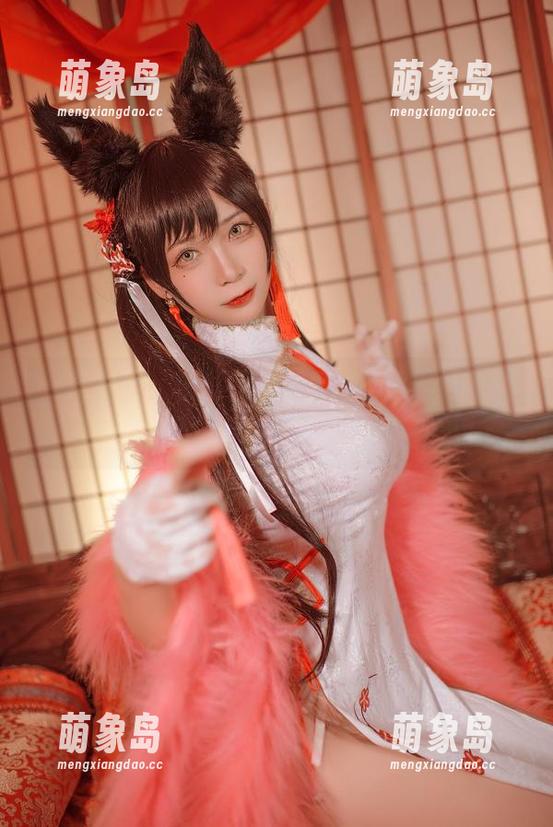 一路福利，樱落Selena的“裤里丝”图集，羞不羞？你说呢？
