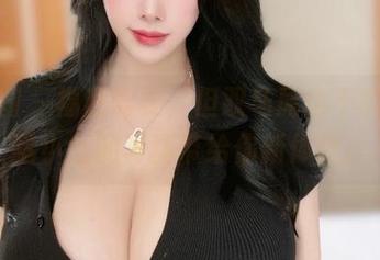 微密圈 – 福利需要，但双马尾也不能少！猪小七的写真带给你新体验。
