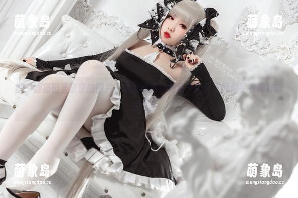 翻了翻猫田圣奈奈的图片，我发现猫娘和椰子女仆之间似乎有种神奇的联系。