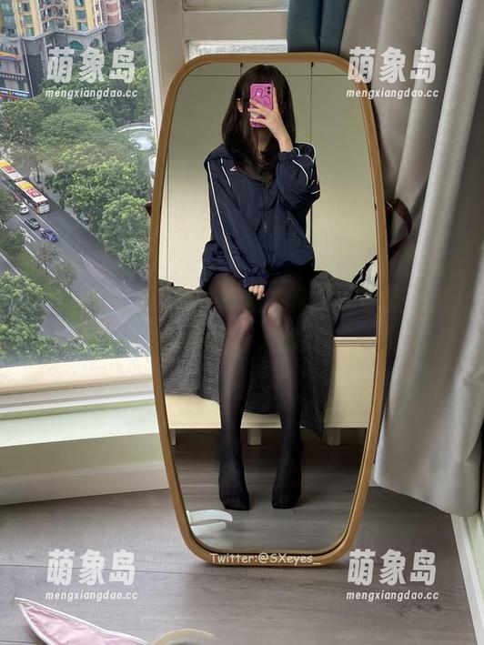 当灵性遇上诱惑，眼酱大魔王w的修女套图真心让人脸红