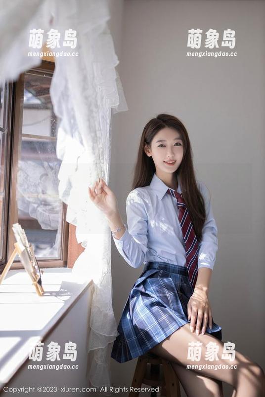 秀人网 - 孟狐狸FoxYini最新写真集，旅行的美好就在于能认识无数的地方和……好吃的？