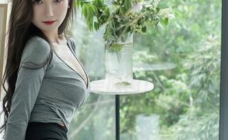秀人网 – 是最新的眼镜，是想做你的猫的完美原图！