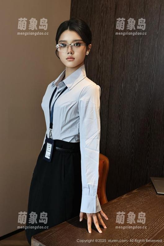 秀人网 - 在线品鉴李丽莎的水手服写真，偶尔风波，偶尔平静。
