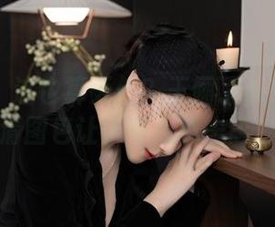 秀人网 – 这也算天使？王俪丁小宝贝的高清图包让人有点小忐忑！
