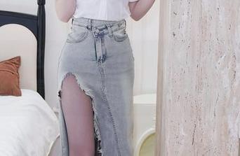 秀人网 – 这是蕊蕊ruirui的和服作品，别光顾着打赏，福利无处不在呢。
