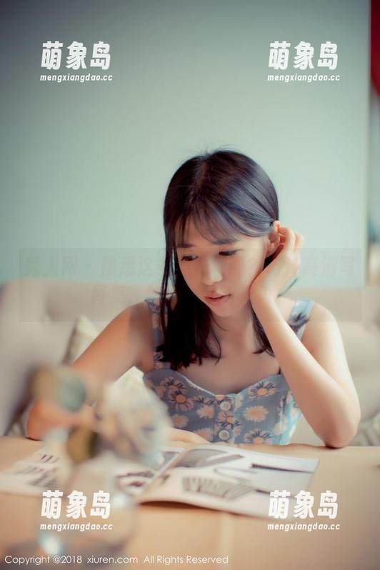 秀人网 - 熟悉这条连衣裙吗？阿汁高清写真集，给你一个新视角。
